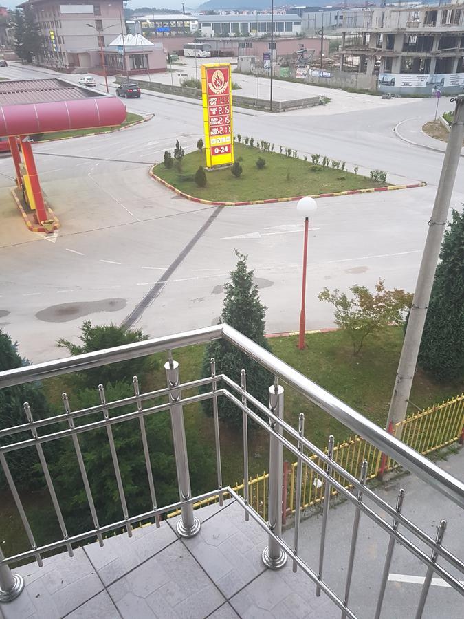 Hotel Victoria Lukavica Exterior foto